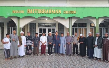 Kapolres Pangkep Safari Salat Subuh, Perkuat Silaturahmi dan Kamtibmas Bersama Masyarakat