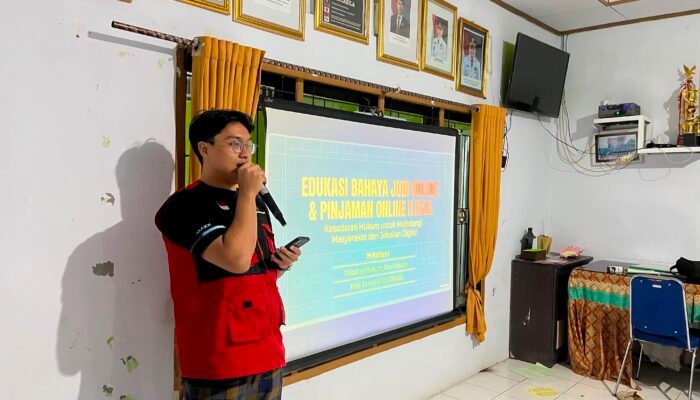 Mahasiswa KKN Unhas Gelar Edukasi Bahaya Judi Online dan Pinjol Ilegal di Desa Labuaja
