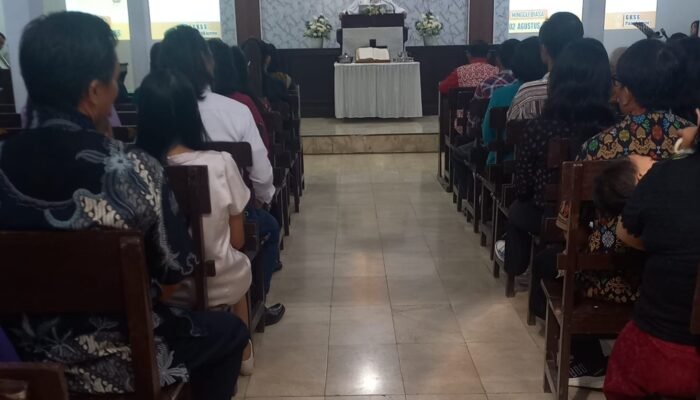 Bhabinkamtibmas Polsek Pangkajene Amankan Ibadah Mingguan Jemaat GKSS Klasis Mapatuwo
