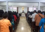Bhabinkamtibmas Polsek Pangkajene Pantau Ibadah Mingguan Jemaat GKSS Klasis Mapatuwo