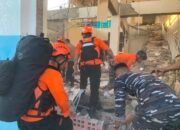 Tim SAR Gabungan Evakuasi Korban Terdampak Gempa Magnitudo 7.7 di NTT, Satu Orang Meninggal Dunia