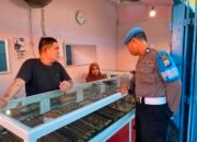 Kanit Provost Polsek Ma’rang Pimpin Patroli di Pasar Tradisional Bonto-Bonto, Imbau Warga Waspada Bahaya Kebakaran