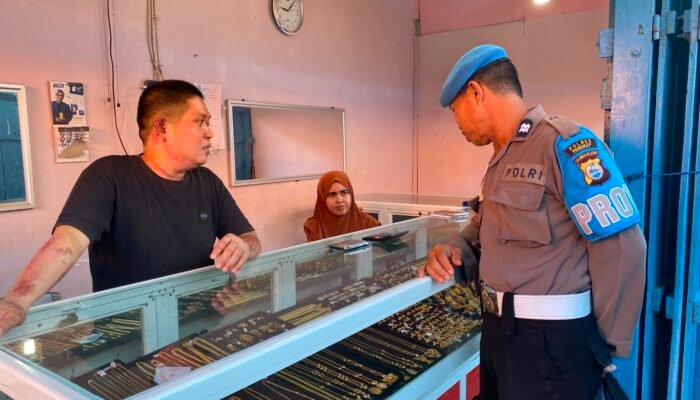 Kanit Provost Polsek Ma’rang Pimpin Patroli di Pasar Tradisional Bonto-Bonto, Imbau Warga Waspada Bahaya Kebakaran