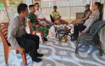 Kapolsek Tondong Tallasa Sambangi Kepala Desa Lanne, Perkuat Sinergi Jaga Kamtibmas