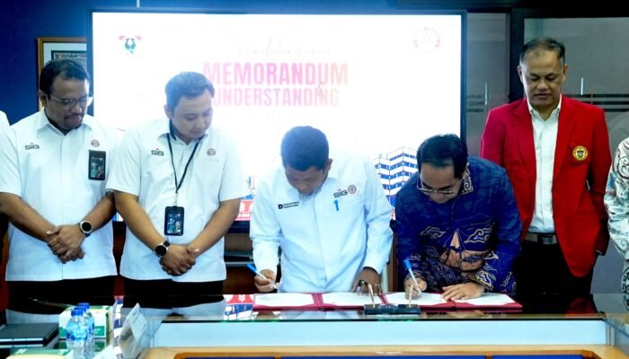 PT Semen Tonasa dan Unhas Perkuat Kolaborasi melalui Penandatanganan MoU