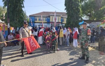 Pawai TK dan PAUD se-Kecamatan Balocci Meriahkan HUT RI, Polsek Balocci Lakukan Pengamanan