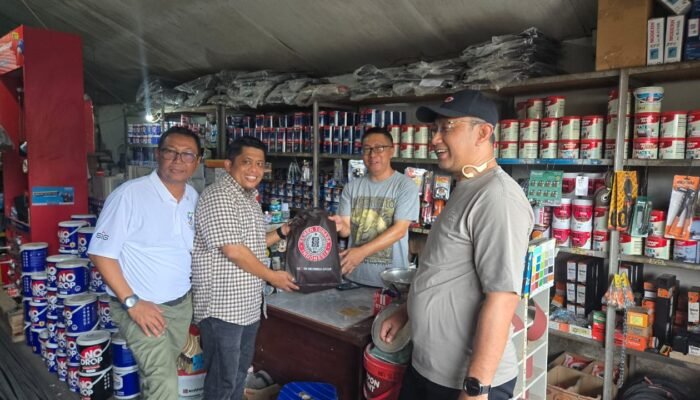 Semen Tonasa Perkuat Hubungan Pelanggan melalui Visitasi Toko