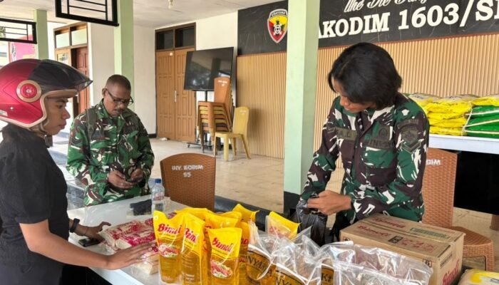 Wujud Kepedulian kepada Masyarakat, Kodim 1603/Sikka Gelar Bazar Murah Sambut HUT Ke-81 TNI