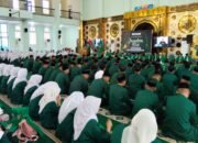 Sinergitas TNI-Polri, Polsek Ma’rang Amankan Pekan Pesantren 500 Mahasiswa Baru UMI