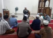 Kapolres Pangkep Sholat Magrib Berjamaah dan Berikan Tausiyah di Masjid Nurul Huda