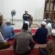 Kapolres Pangkep Sholat Magrib Berjamaah dan Berikan Tausiyah di Masjid Nurul Huda