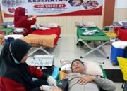 Personel Polres Pangkep Ikuti Donor Darah di Kodim 1421/Pangkep Dalam Rangka HUT TNI Ke-81 Tahun