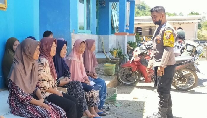 Bhabinkamtibmas Desa Malaka Rangkul Ibu Rumah Tangga, Ajak Cegah Tindak Pidana dan Kebakaran
