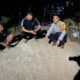 Bhabinkamtibmas Polsek Mandalle laksanakan giat sambang warga malam hari