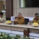 Bupati Irwan Hamid Minta Camat Proaktif: Rotasi Pompa Tani dan Awasi LPG Bersubsidi