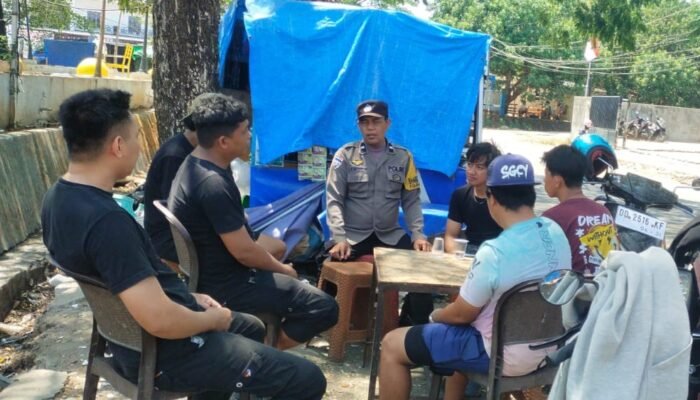 Tingkatkan Kesadaran Pemuda, Bhabinkamtibmas Polsek Segeri Sampaikan Edukasi Pencegahan Kebakaran
