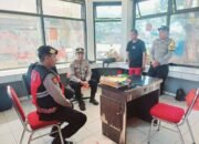 Cegah Kepanikan Warga, Kapolsek Segeri Pimpin Pengamanan SPBU