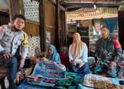 Bhabinkamtibmas dan Babinsa Kawal Penyaluran BLT-DD di Tondongkura