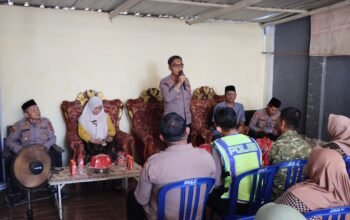 Jumat Curhat, Kapolres Pangkep Serap Aspirasi Warga Desa Bulu Cindea
