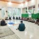 Kapolsek Ma’rang Bersama Personel Ikuti Pengajian Dirosa Al-Qur’an di Musala Ibnussabil