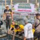 Kapolsek Bungoro Hadiri Penanaman Mangrove di Pantai Biringkassi lewat Program Green Policing