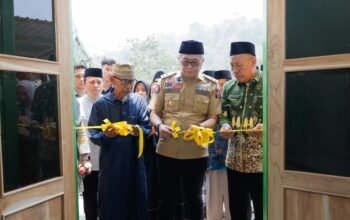 Wabup Barru Resmikan Mushalla Darul Muttaqin, Ajak Warga Makmurkan Rumah Ibadah dan Berdoa Turunnya Hujan