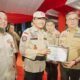 Wabup Barru Terima Penghargaan Menteri Sosial atas Dedikasi dalam Penanggulangan Bencana