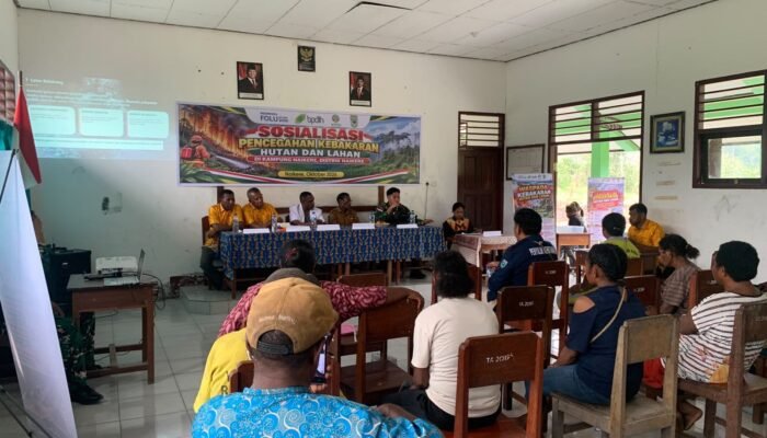 Cegah Kebakaran Hutan dan Lahan, Pos Naikere Satgas Yonif 147/KGJ Bersama Pemerintah Distrik Naikere Gelar Sosialisasi
