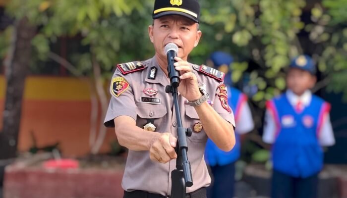 Peduli Pendidikan, Kapolsek Bungoro Imbau Pelajar SMPN 1 Bungoro Hindari Bullying, Perkelahian Kelompok, dan Tertib Berlalu Lintas