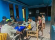 Bhabinkamtibmas Bripka Sukur Sambangi Tokoh Masyarakat, Ajak Warga Desa Mandalle Jaga Keamanan