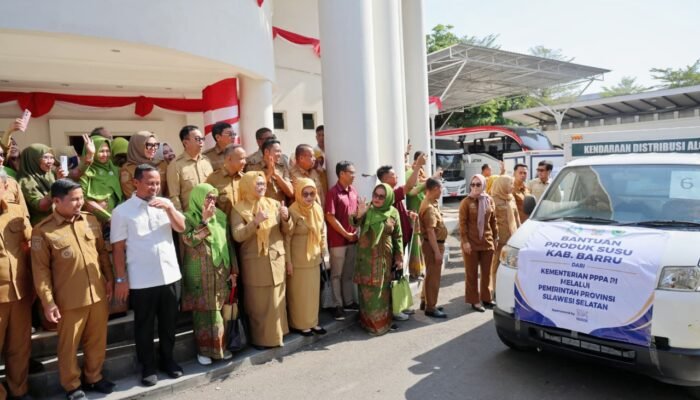 Bupati Barru Hadiri Pelepasan Bantuan Susu untuk Anak di Sulawesi Selatan