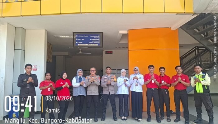 Kapolsek Bungoro bersama Bahbinkamtibmas Polsek Bungoro Pantau Situasi di Stasiun Mangilu