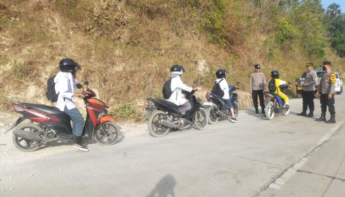 Polsek Tondong Tallasa Tertibkan Motor Berknalpot Bising, Edukasi Pelajar Tertib Berlalu Lintas