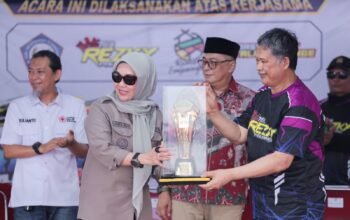 Bupati Andi Ina Buka Palanro Katinting Race 2026, Dorong Wisata Bahari dan Ekonomi Lokal Barru
