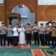 Polisi Bersama Masyarakat, Kapolda Sulsel Irjen Pol. Dr. M. Awal Chairuddin Laksanakan Safari Jumat di Masjid Nurul Iman Telkom Makassar