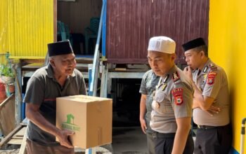 Kapolres Pangkep pimpin kunjungan sosial warga kurang mampu di Minasatene, wujud kepedulian Polri